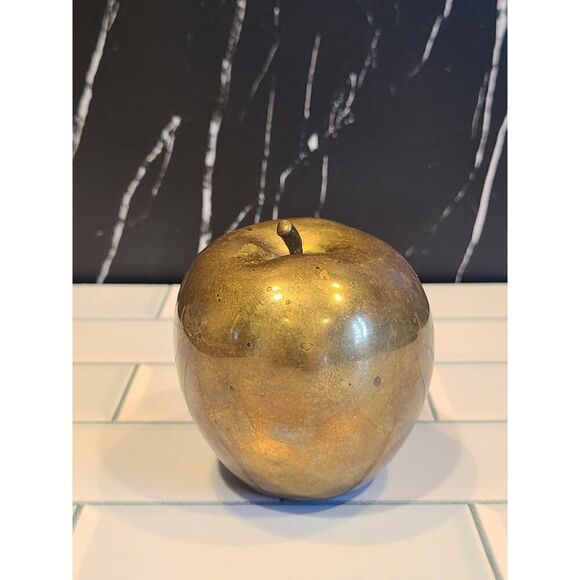 Solid Brass Apple Paperweight Life Size Stem Teacher Gift MCM 3" Home Décor EUC - Picture 1 of 9